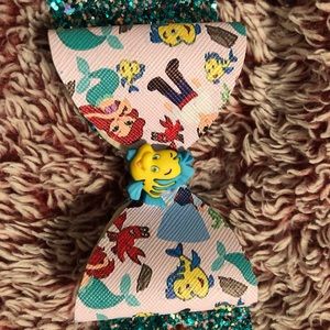 Little mermaid bow